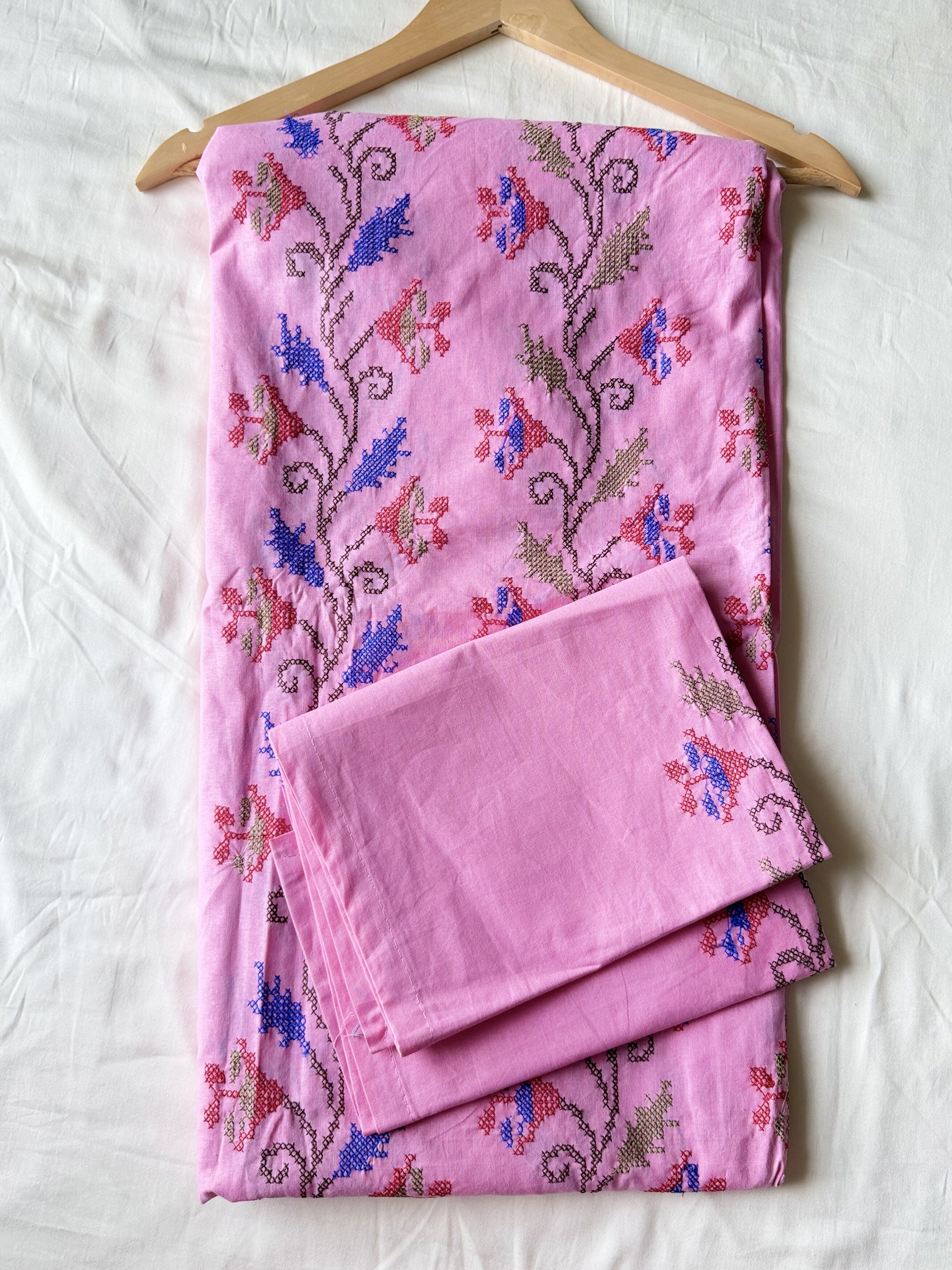 Blush Vine Cross-Stitch Queen Size Bedsheet - Pure Cotton (90 x 100 inches)