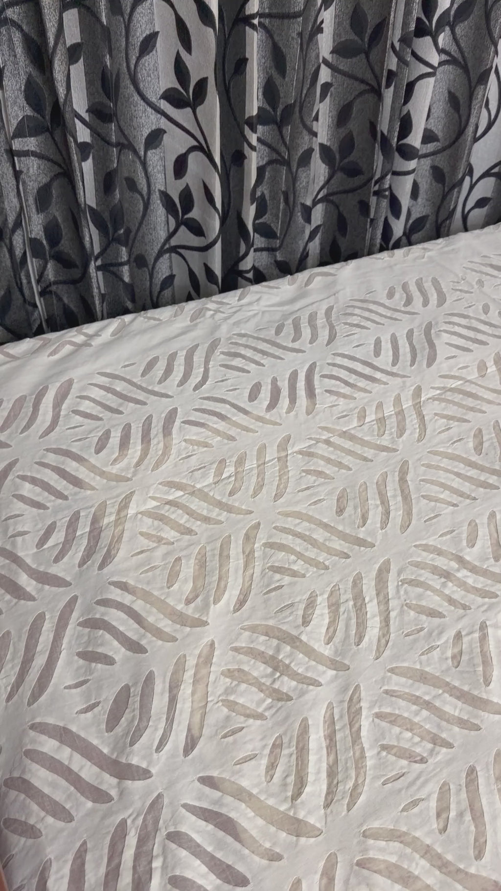 Off-White Appliqué Queen Size Bedsheet - Pure Cotton - 90 x 108 inches