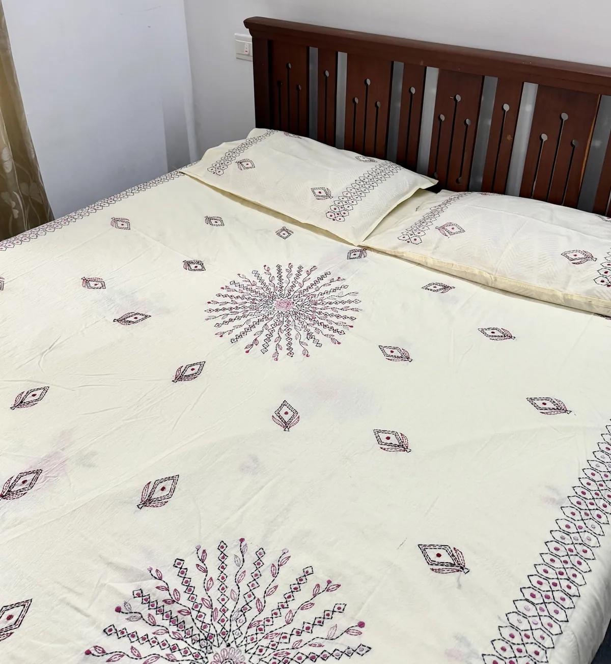 Full view 1 of cream bedsheet