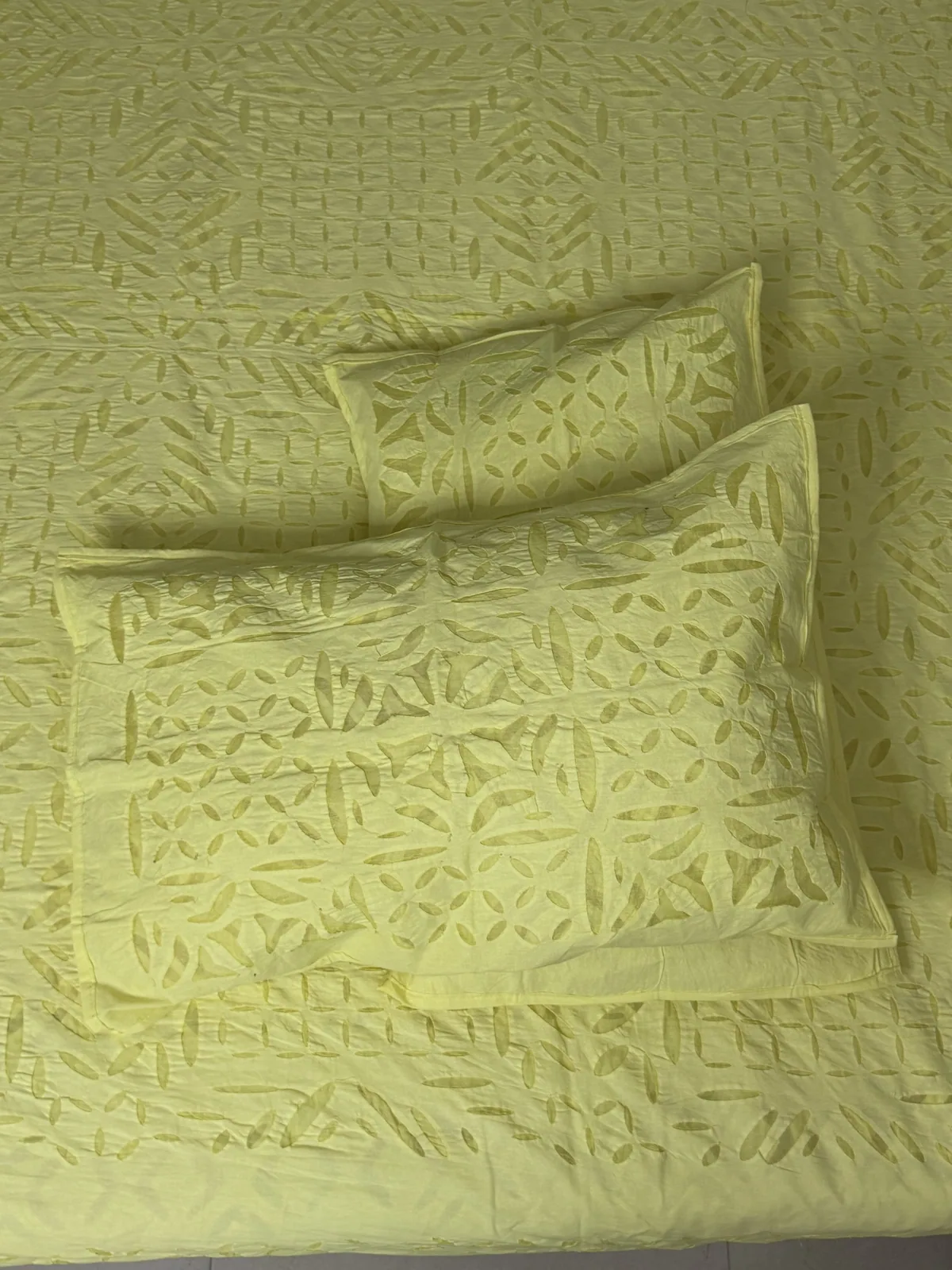 View 4 of yellow bedsheet